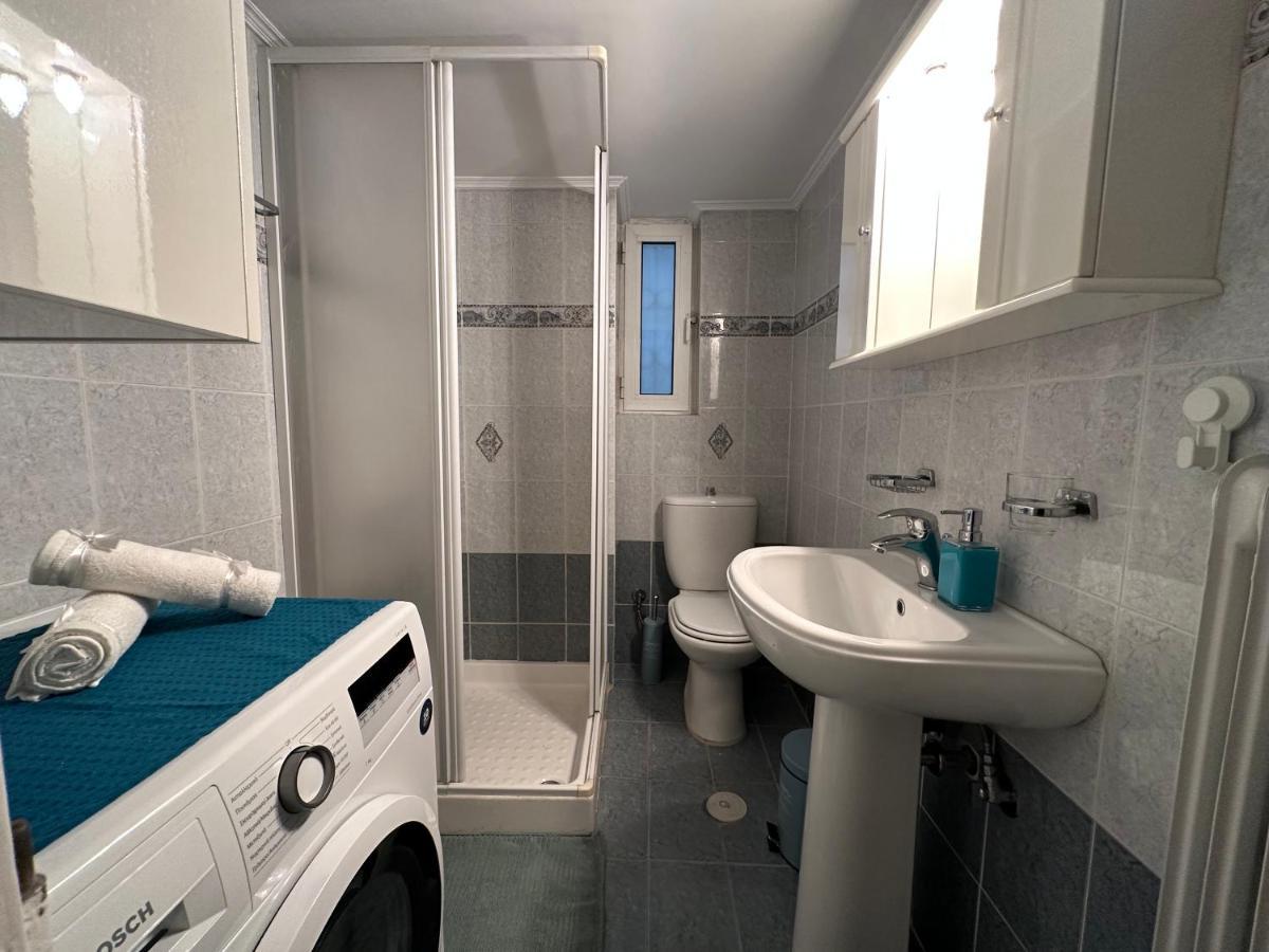 Cozy Apartment Near The City Center And Beaches Atenas Exterior foto